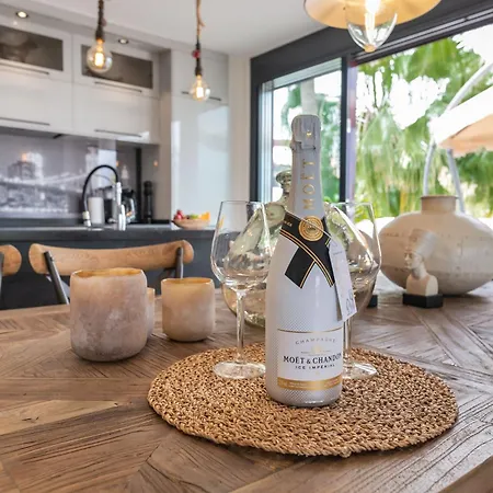 شقة 3 Bdrm Spacious Penthouse W/ 2 Pools & Bbq *