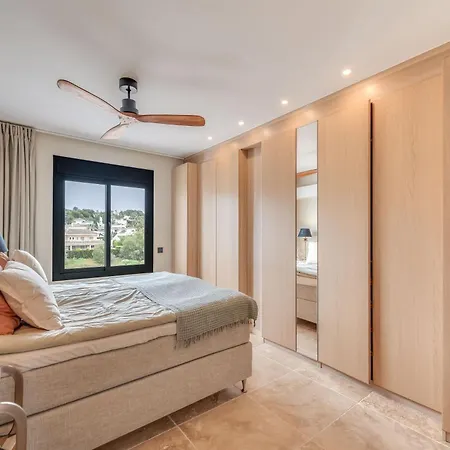 شقة 3 Bdrm Spacious Penthouse W/ 2 Pools & Bbq ماربيا