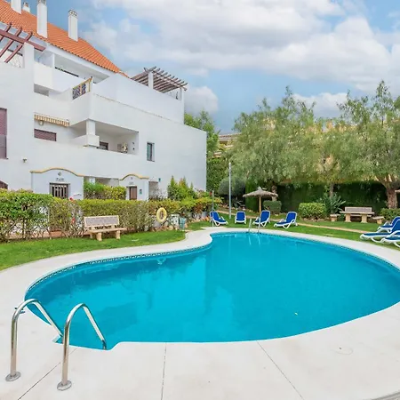 Daire 3 Bdrm Spacious Penthouse W/ 2 Pools & Bbq