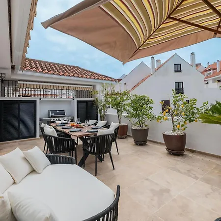 Daire 3 Bdrm Spacious Penthouse W/ 2 Pools & Bbq *