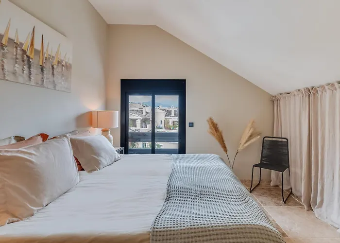 Apartament 3 Bdrm Spacious Penthouse W/ 2 Pools & Bbq *