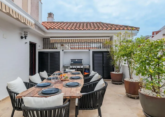 Apartament 3 Bdrm Spacious Penthouse W/ 2 Pools & Bbq *